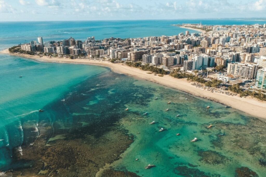 As praias da orla de Maceió