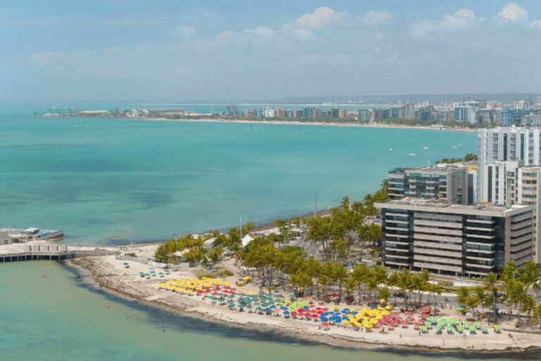As praias da orla de Maceió
