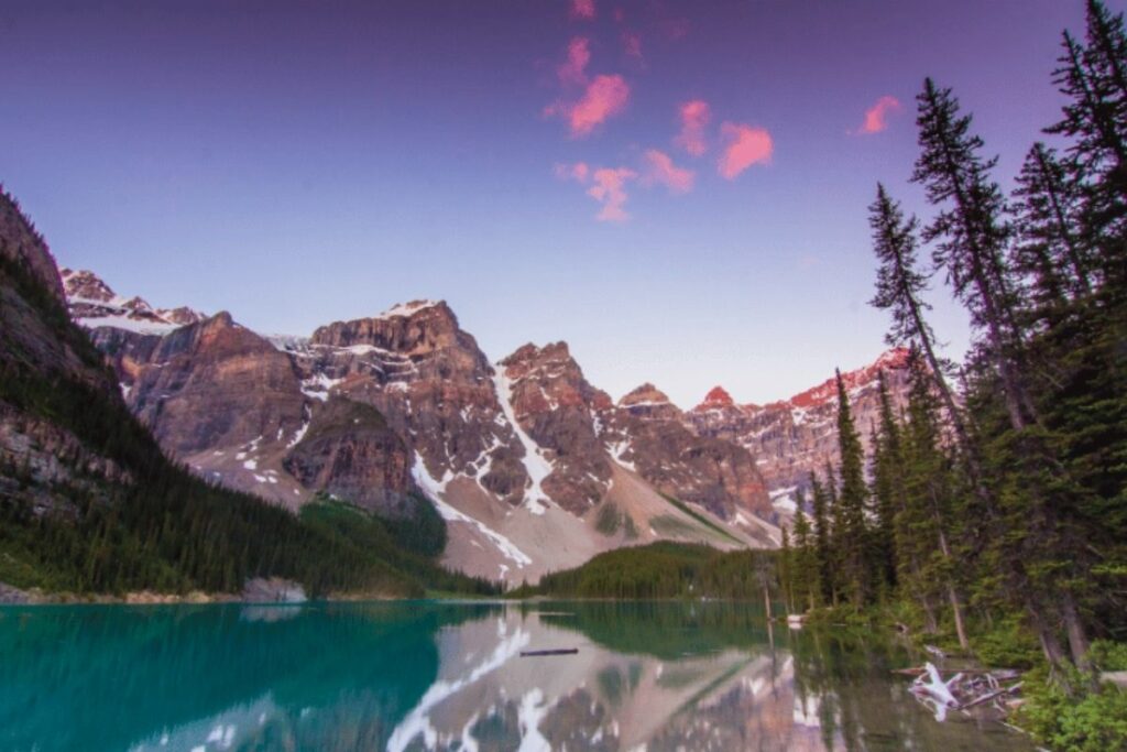 Os 4 destinos de neve de alto padrões mais incríveis para suas férias de inverno