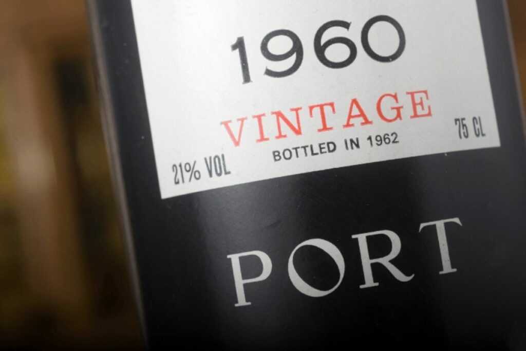 O papel do vinho na cultura e história de diferentes países